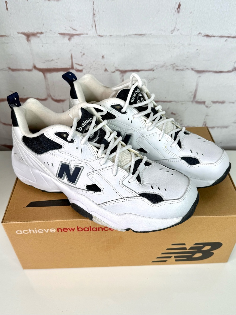 NEW BALANCE MX608 Men’s 12D NEW IN BOX Cross Training White Navy Leather Sneaker - Picture 4 of 14